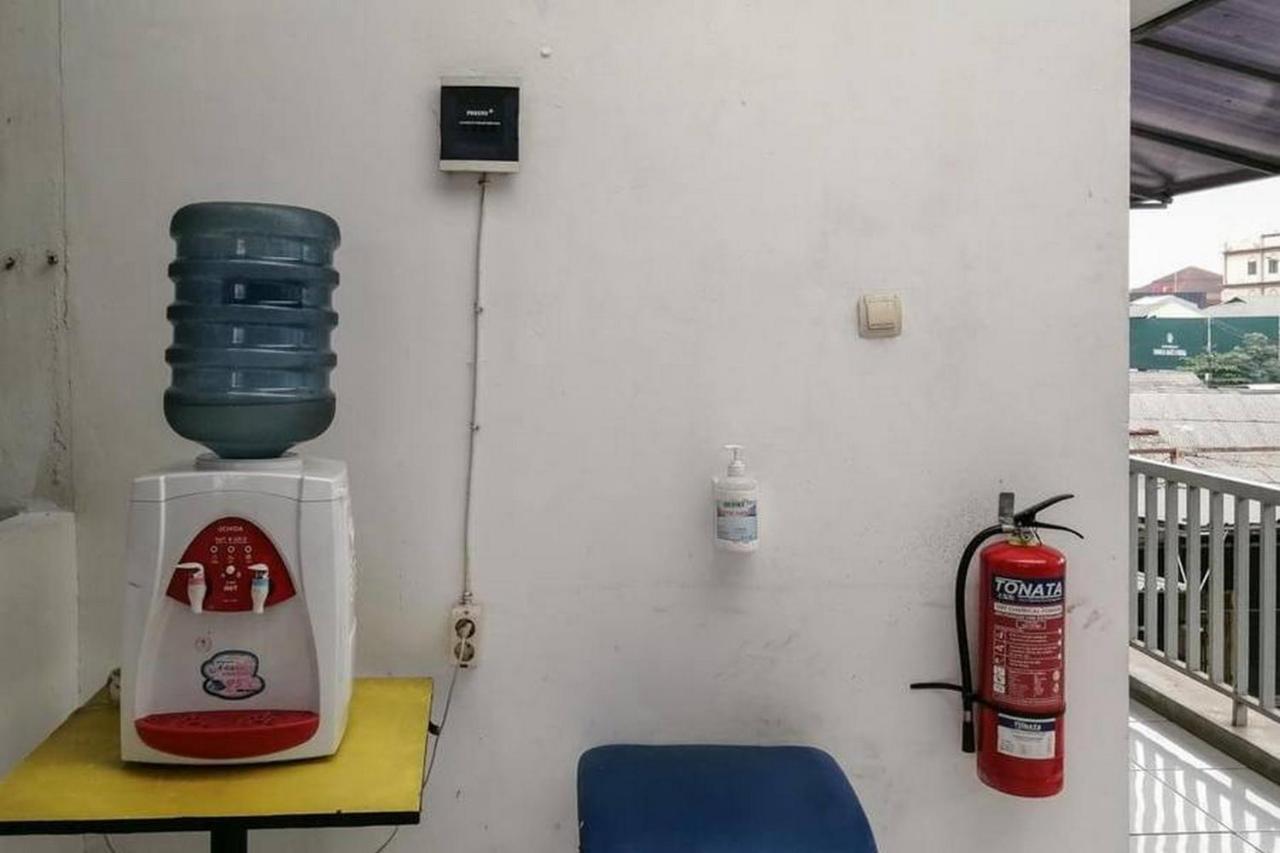 Laponca Residence Pondok Cabe Syariah Redpartner Buaran Kültér fotó