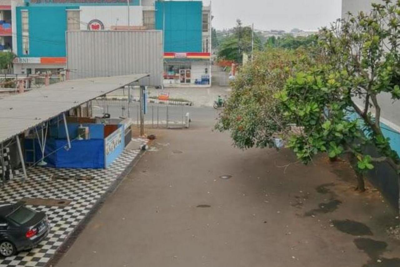 Laponca Residence Pondok Cabe Syariah Redpartner Buaran Kültér fotó